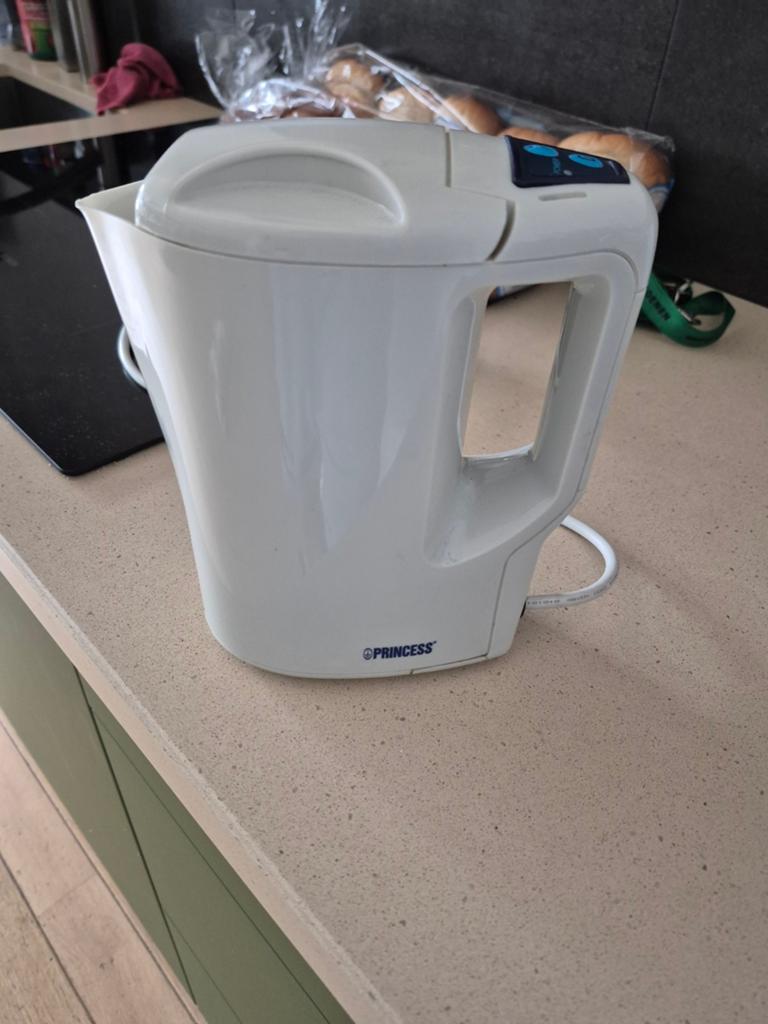 Waterkoker  ideaal voor op de camping maar ook  thuis, 1 tot 2 liter, Ophalen of Verzenden