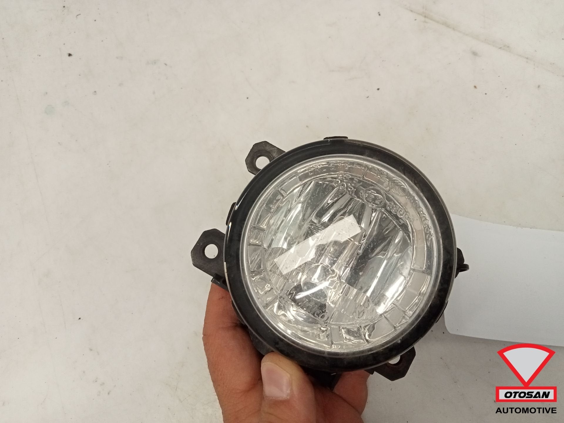 Mitsubishi Space Star 2010+ Mistlamp Links/Rechts 89207241, Auto-onderdelen, Info@mitsubishi-motors.com, Gebruikt, Mitsubishi Motors Corporation