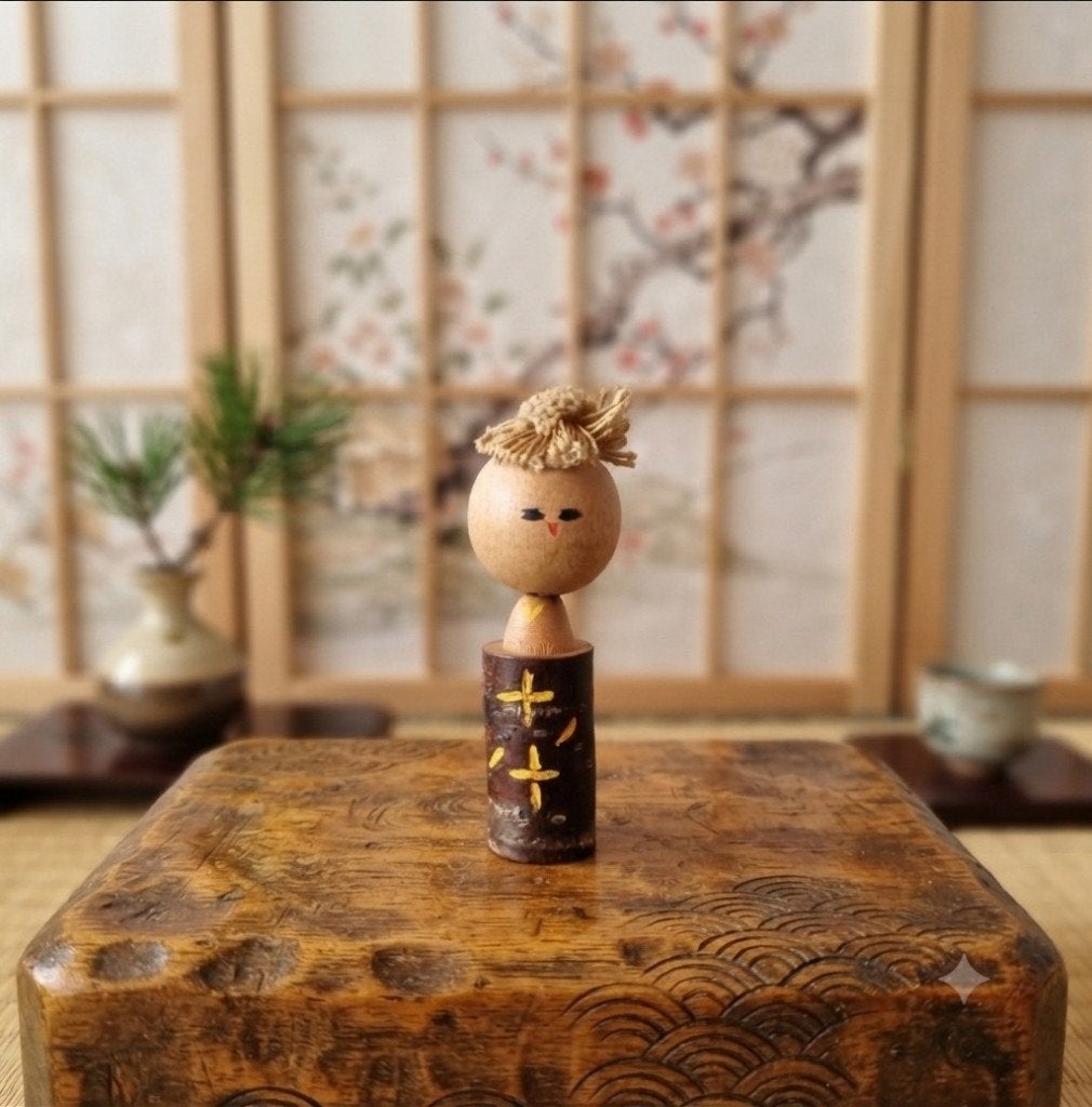 Grappige kokeshi, Hout, Verzenden, Geschilderd, Japan