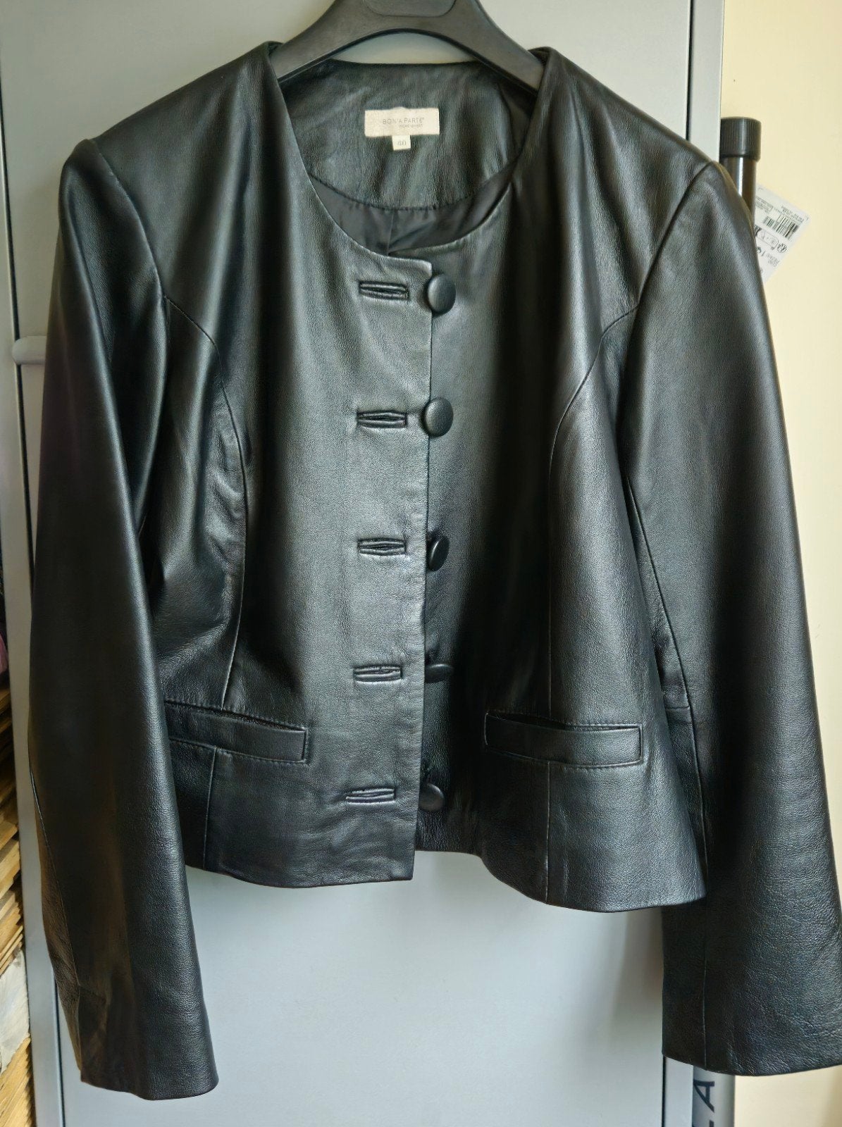 Bon a' parte damesjasje, zwart leer, mt 40, ronde hals., Kleding | Dames, Jasjes, Kostuums en Pakken, Ophalen of Verzenden