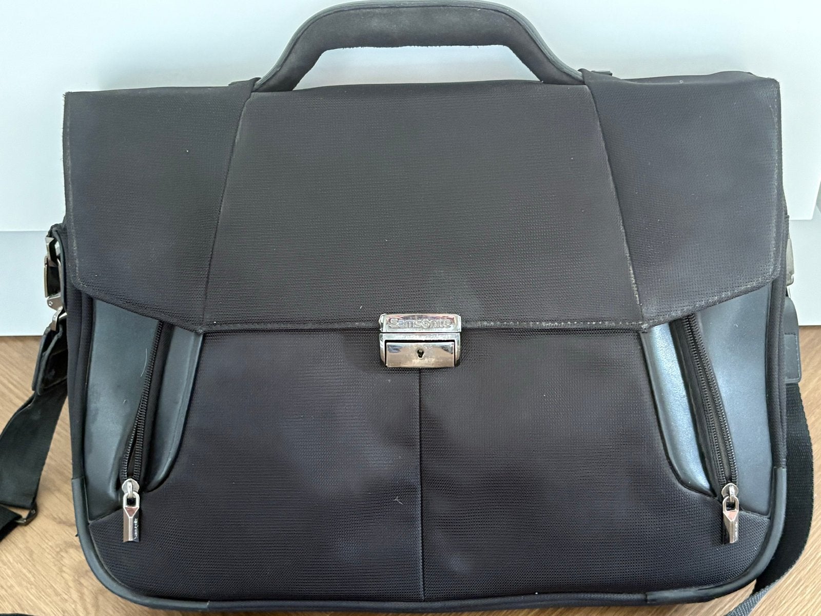 Ruime laptoptas/tablettas met veel vakken, Overige typen, Ophalen of Verzenden, Zo goed als nieuw, Zwart