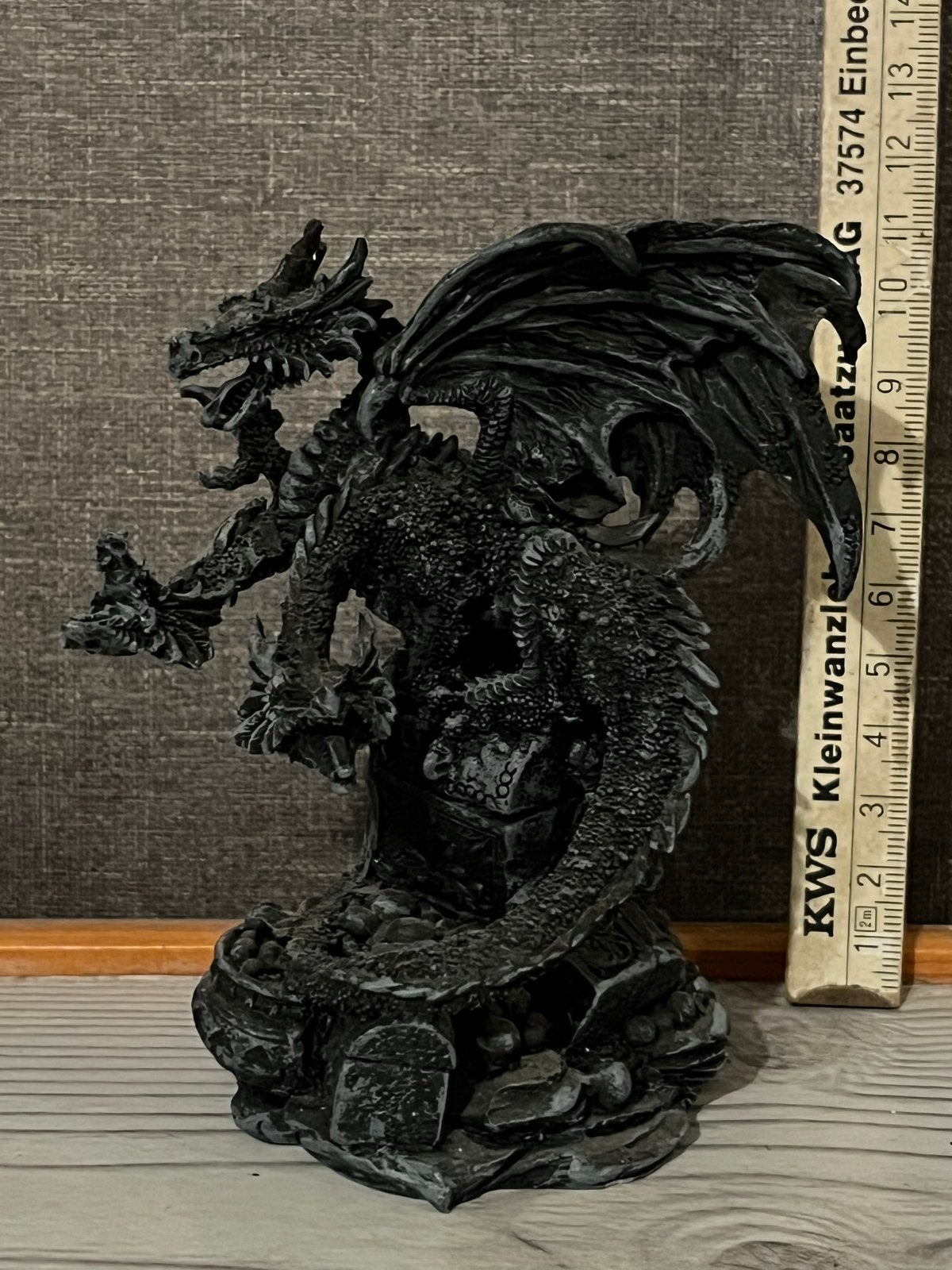 Driekoppige draak op schat - Fantasy beeldje, Verzamelen, Ophalen, Gebruikt, Fantasy