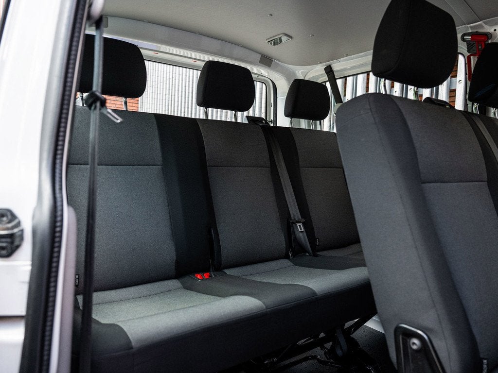 Volkswagen Transporter Kombi 2.0 TSi 150pk 9-Pers. L1 CNG |E, Auto's, Volkswagen, Voorwielaandrijving, Stof, Gebruikt, Euro 6