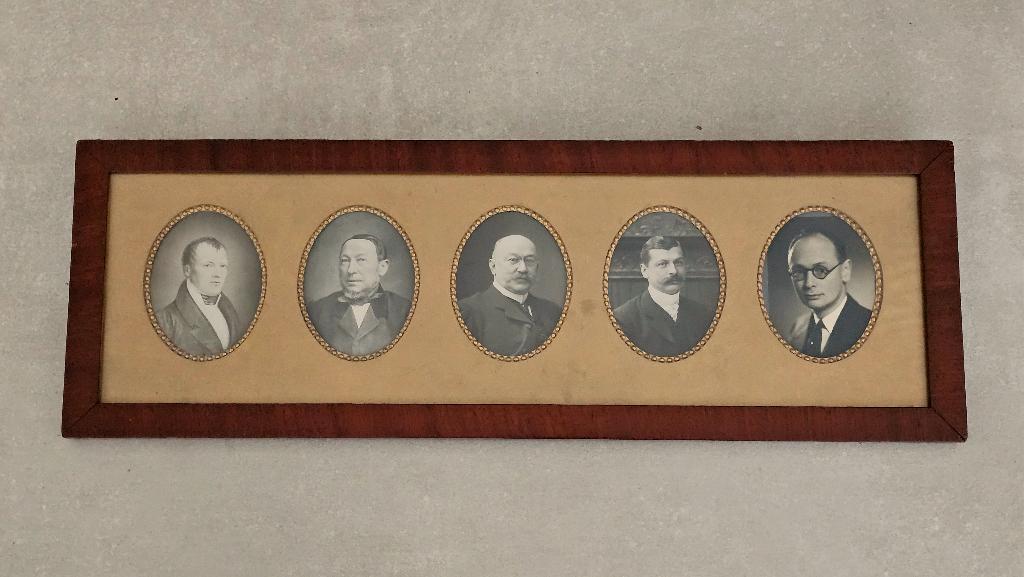 APARTE brede oude fotolijst voor 5 foto's met passepartout, Ophalen of Verzenden