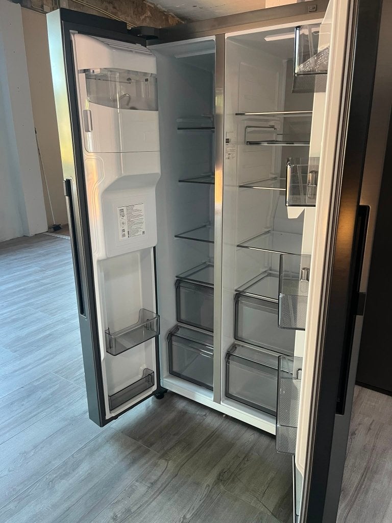 Samsung Amerikaanse koelkast met touchscreen – Zilver, Witgoed en Apparatuur, Koelkasten en IJskasten, 200 liter of meer, 60 cm of meer