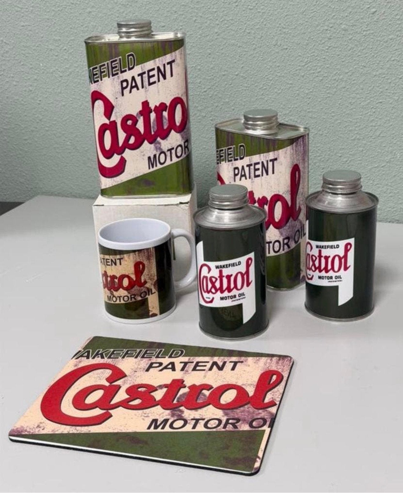 Castrol oil olie Mancave Set 4 olieblikken + mok + muismat, Ophalen of Verzenden, Nieuw