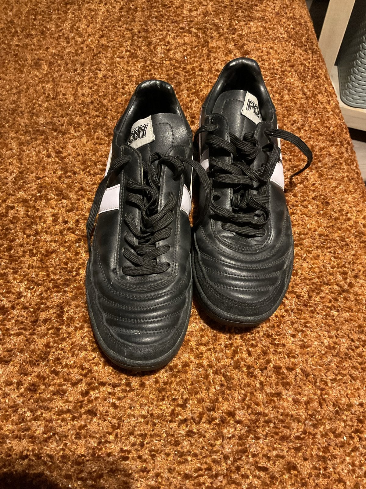 Pony voetbalschoenen (turf) maat 39, Ophalen of Verzenden, Gebruikt, Schoenen