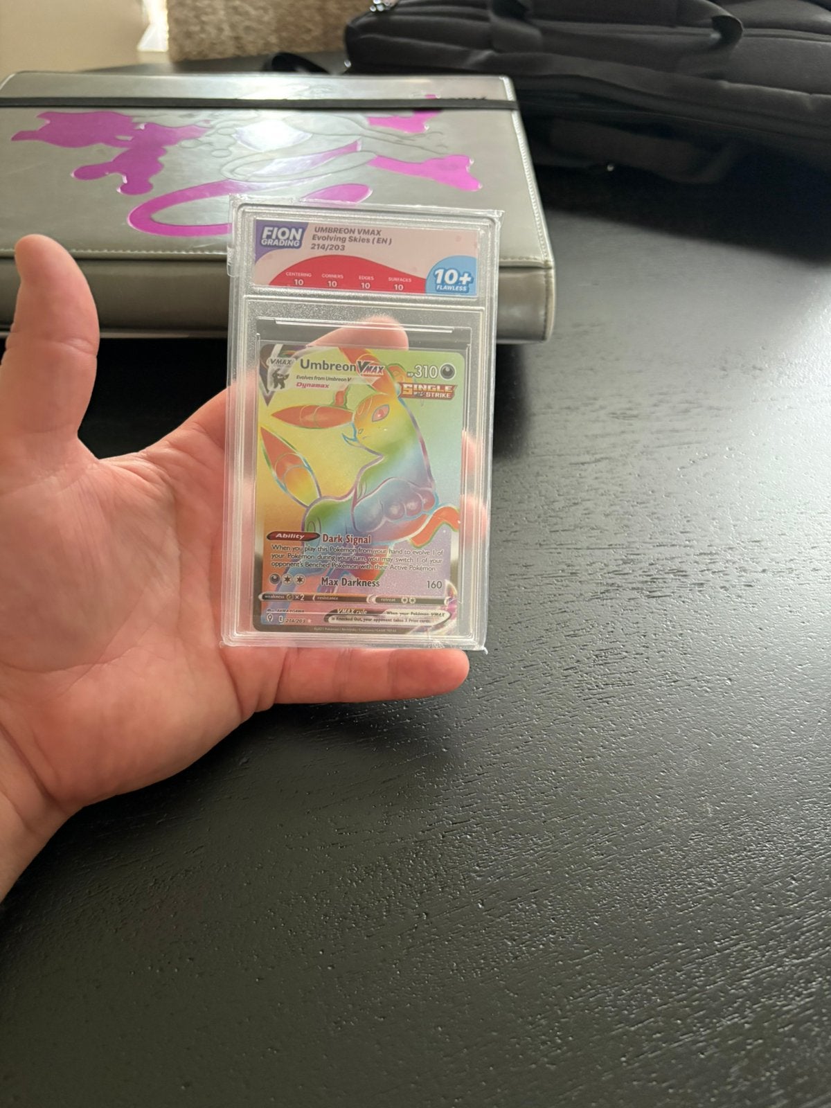 Umbreon vmax rainbow grade 10, Hobby en Vrije tijd, Verzamelkaartspellen | Pokémon, Ophalen of Verzenden, Zo goed als nieuw, Meerdere kaarten