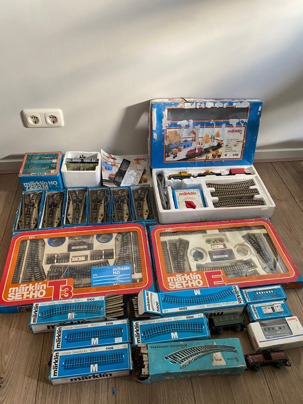 Marklin treinset met veel rails en elektrische wissels, Wisselstroom, Treinset, Ophalen of Verzenden, Zo goed als nieuw