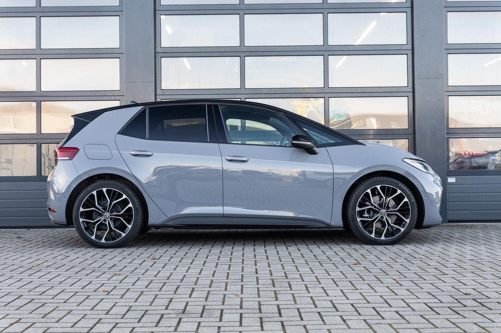 Volkswagen ID.3 204pk Pro Limited Edition 59 kWh | Steunhaak, Auto's, Volkswagen, Automaat, 12 maanden, Automatische klimaatregeling