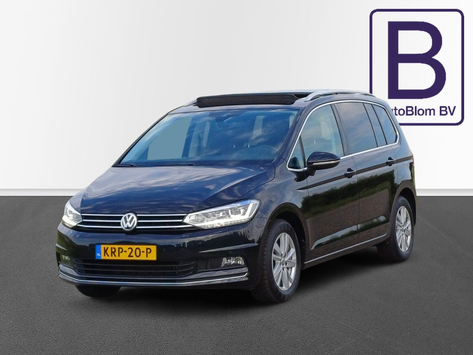 Volkswagen Touran 1.5 TSI Highline / Trekhaak / Panodak / Ca, Auto's, Euro 6, 4 cilinders, 150 pk, Bedrijf