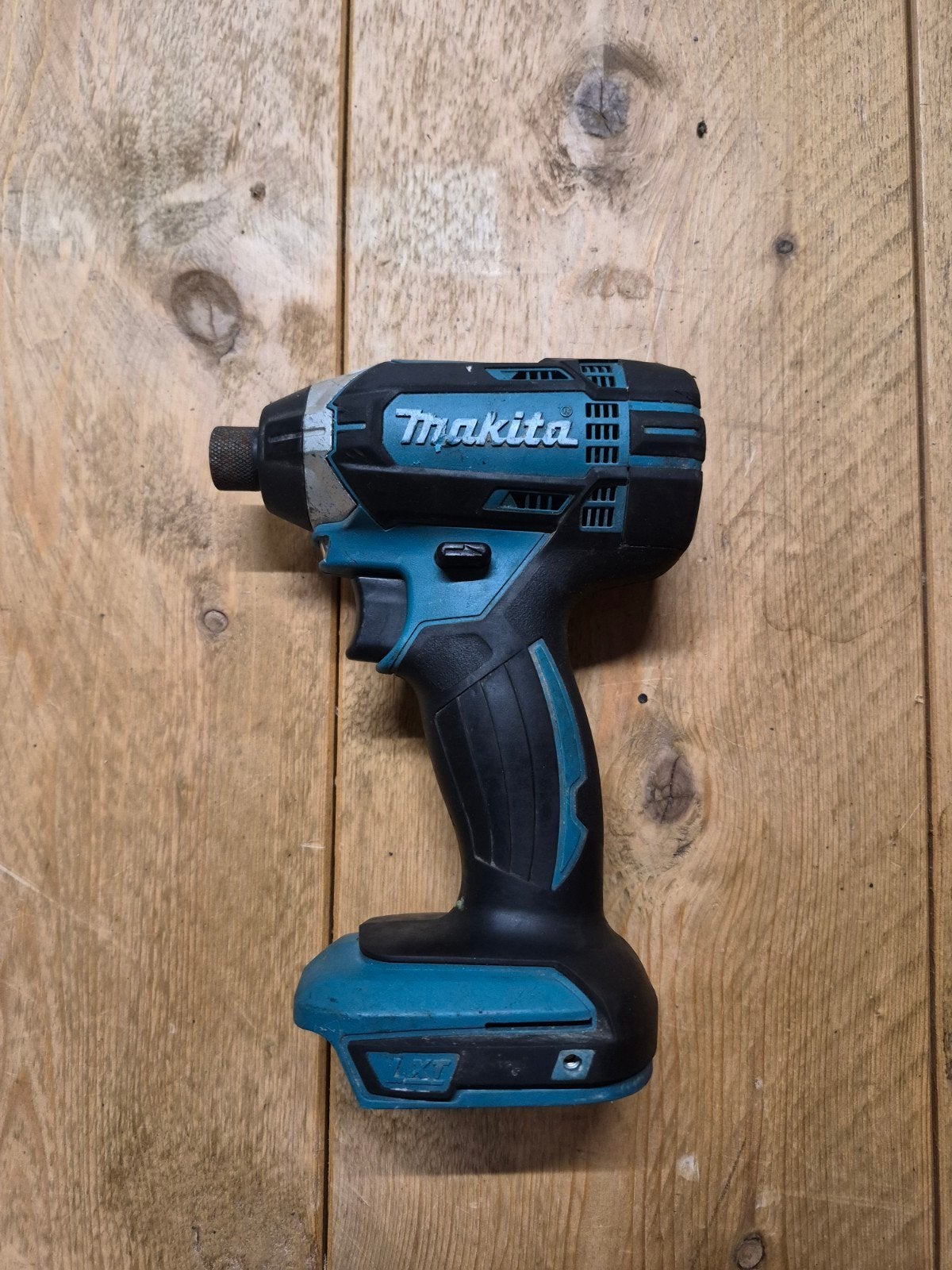 Makita DTD152 slagschroefmachine 18V, Ophalen of Verzenden, Boor- en Schroefmachine