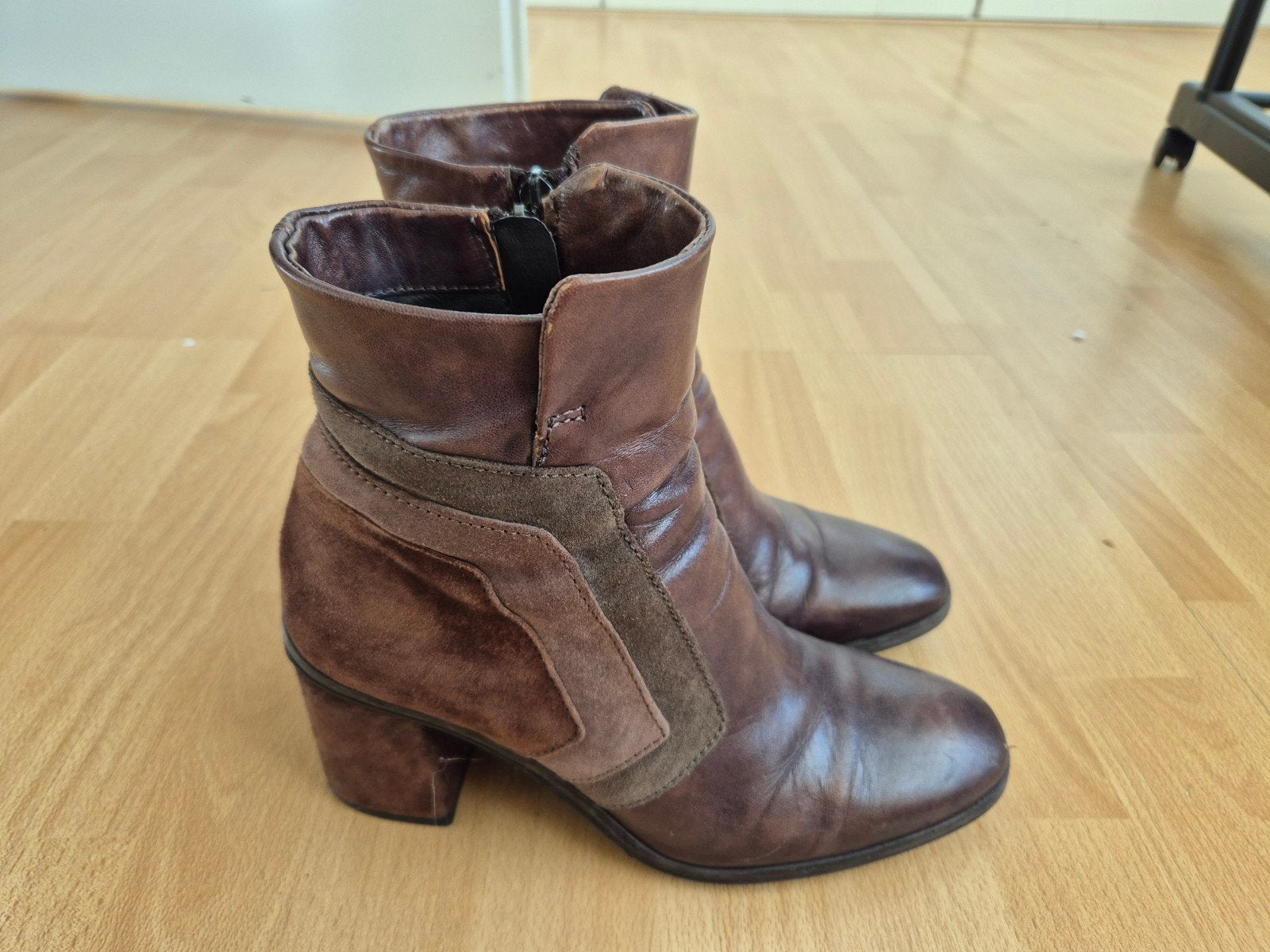 Bruine leren enkellaarzen - Maat 40, Kleding | Dames, Schoenen, Bruin, Lage of Enkellaarzen, Ophalen of Verzenden, Gedragen
