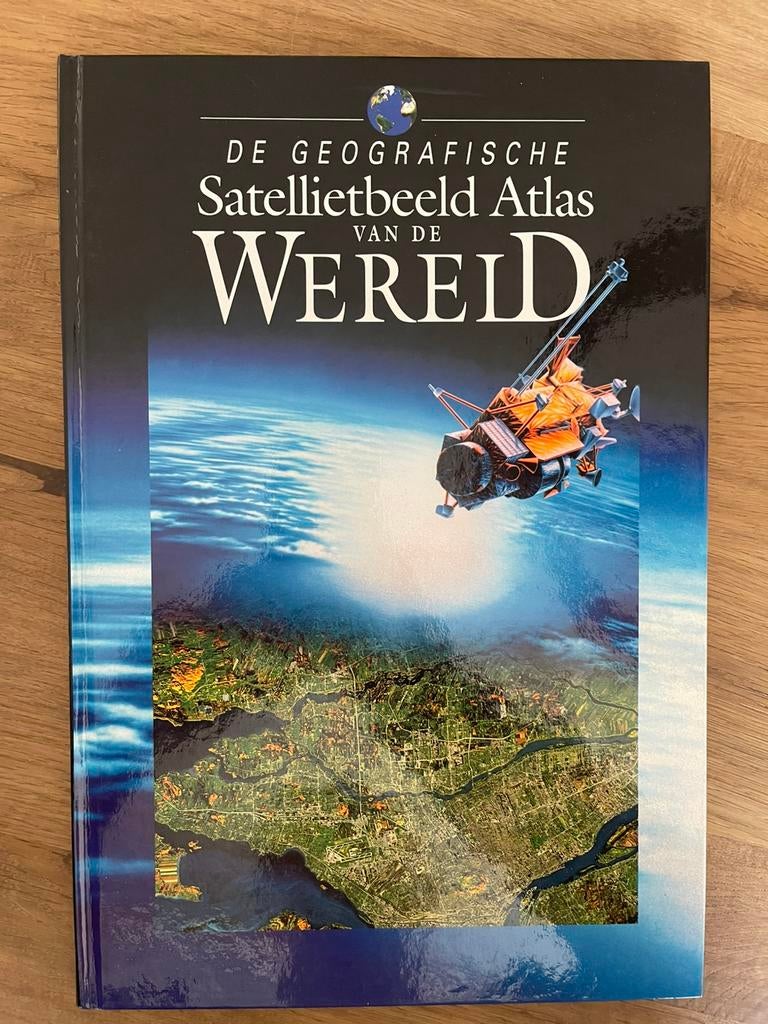 Boek, De geografische Satellietbeeld, Atlas van de wereld., Overige atlassen, Ophalen of Verzenden, Zo goed als nieuw, 1800 tot 2000