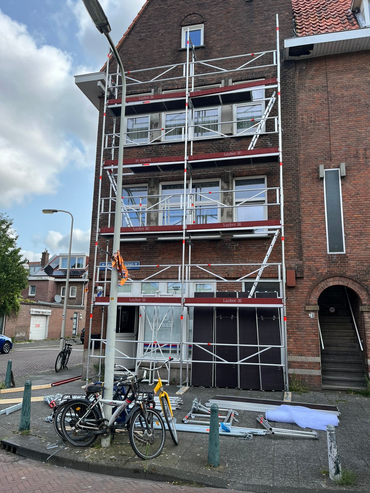 Tekoop layer aluminium steiger, Ophalen of Verzenden, Zo goed als nieuw, Rolsteiger of Kamersteiger, 5 meter of hoger