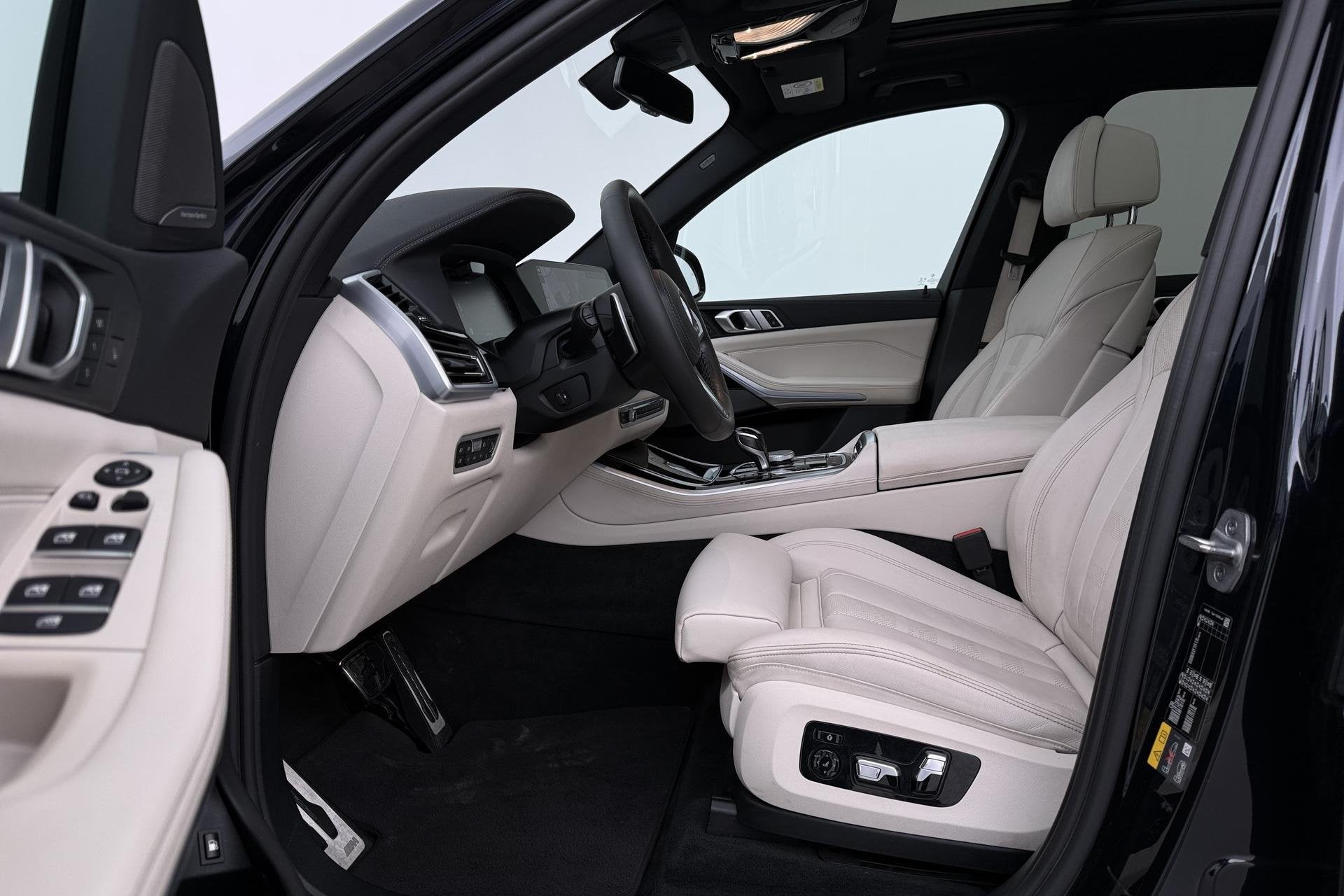 BMW X5 xDrive45e High Executive | M Pakket | Luchtvering | H, Automatische klimaatregeling, Gebruikt, 394 pk, Zwart