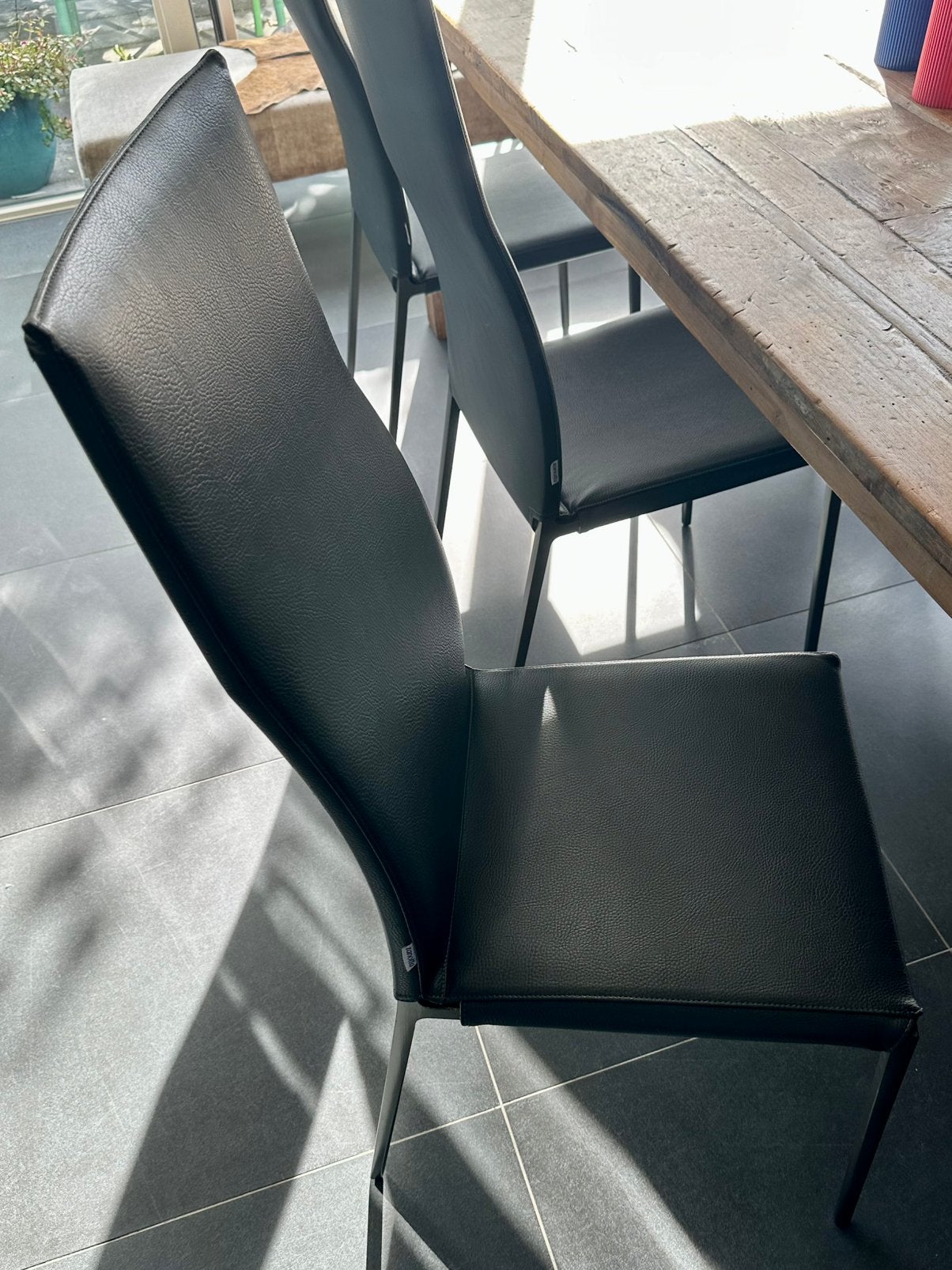 Zanotta Lialta removable covers in graphite stoelen 8 stuks, Ophalen, Gebruikt, Met statige, hoge rugleuningen., Grijs
