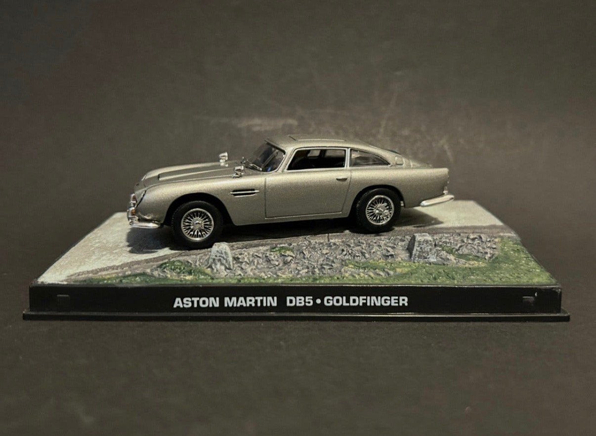 Aston Martin DB5, James Bond Goldfinger, Ophalen of Verzenden, Zo goed als nieuw, Auto, Overige merken