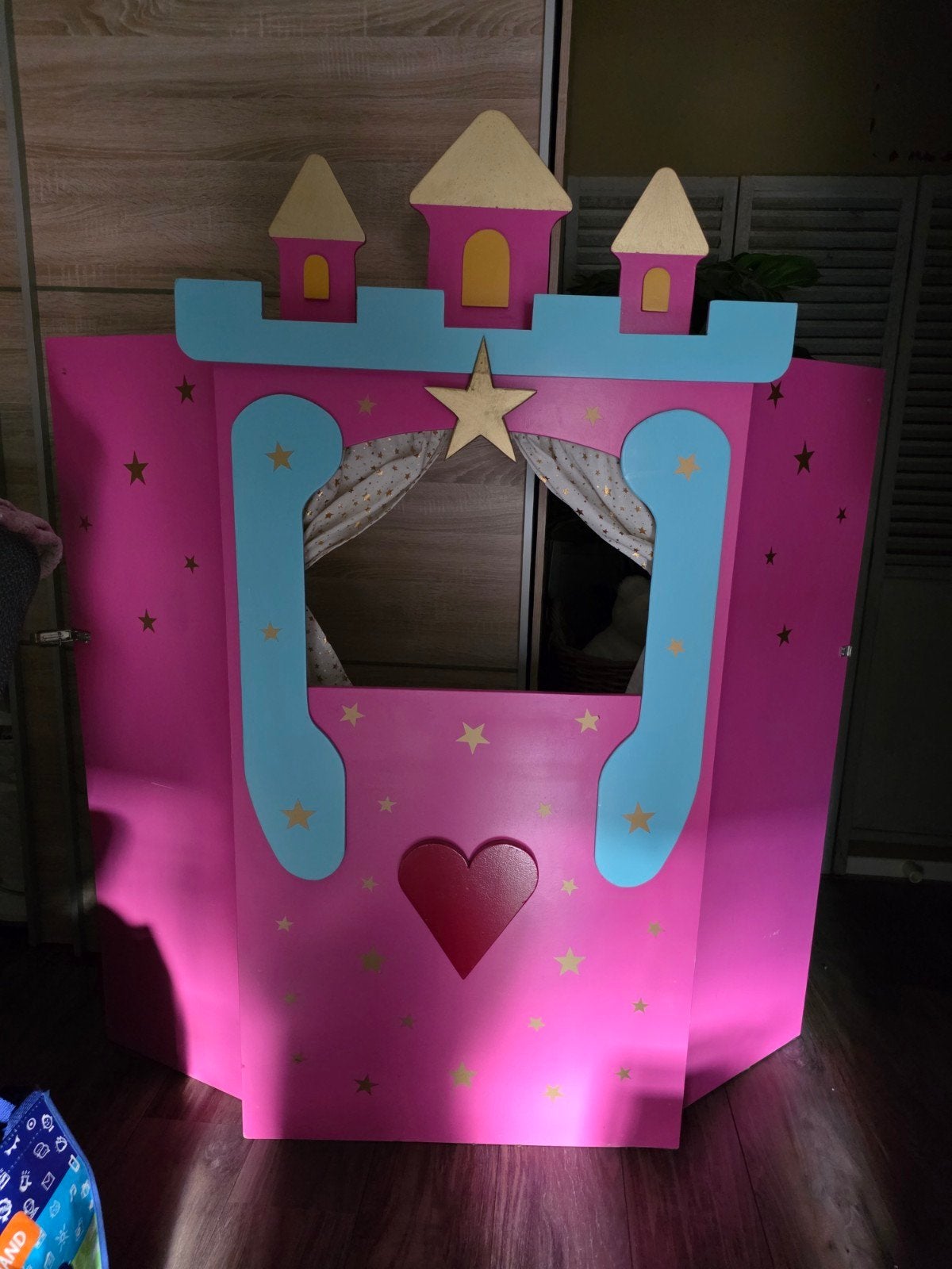 Poppenkast van hout met Efteling handpoppen, Ophalen, Gebruikt, Jongen of Meisje