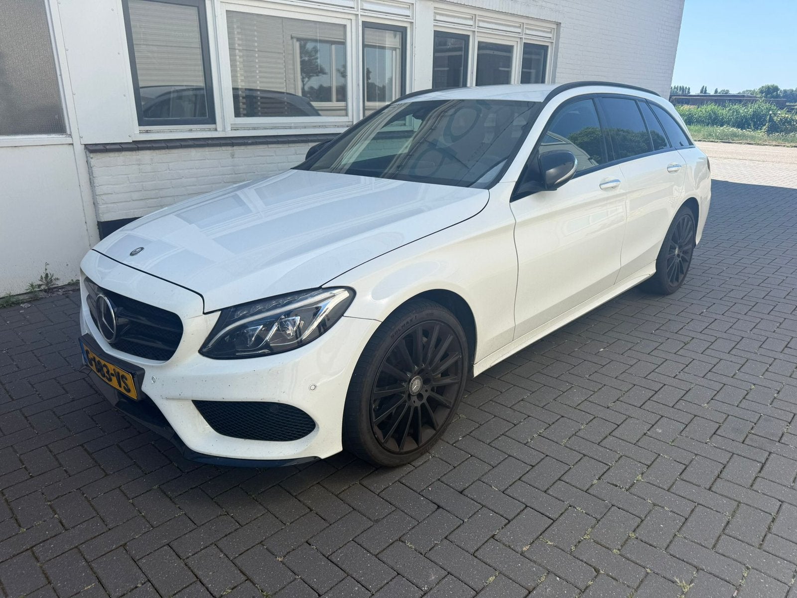 Mercedes-Benz C-Klasse C300 AMG 150KW Estate Hybrid, Auto's, Mercedes-Benz, Automaat, Achterwielaandrijving, Lichtsensor, Wit