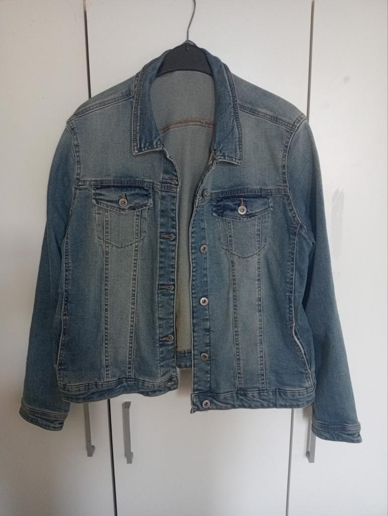 te koop spijkerjasje, Ophalen, Blauw, Maat 46/48 (XL) of groter, Zo goed als nieuw