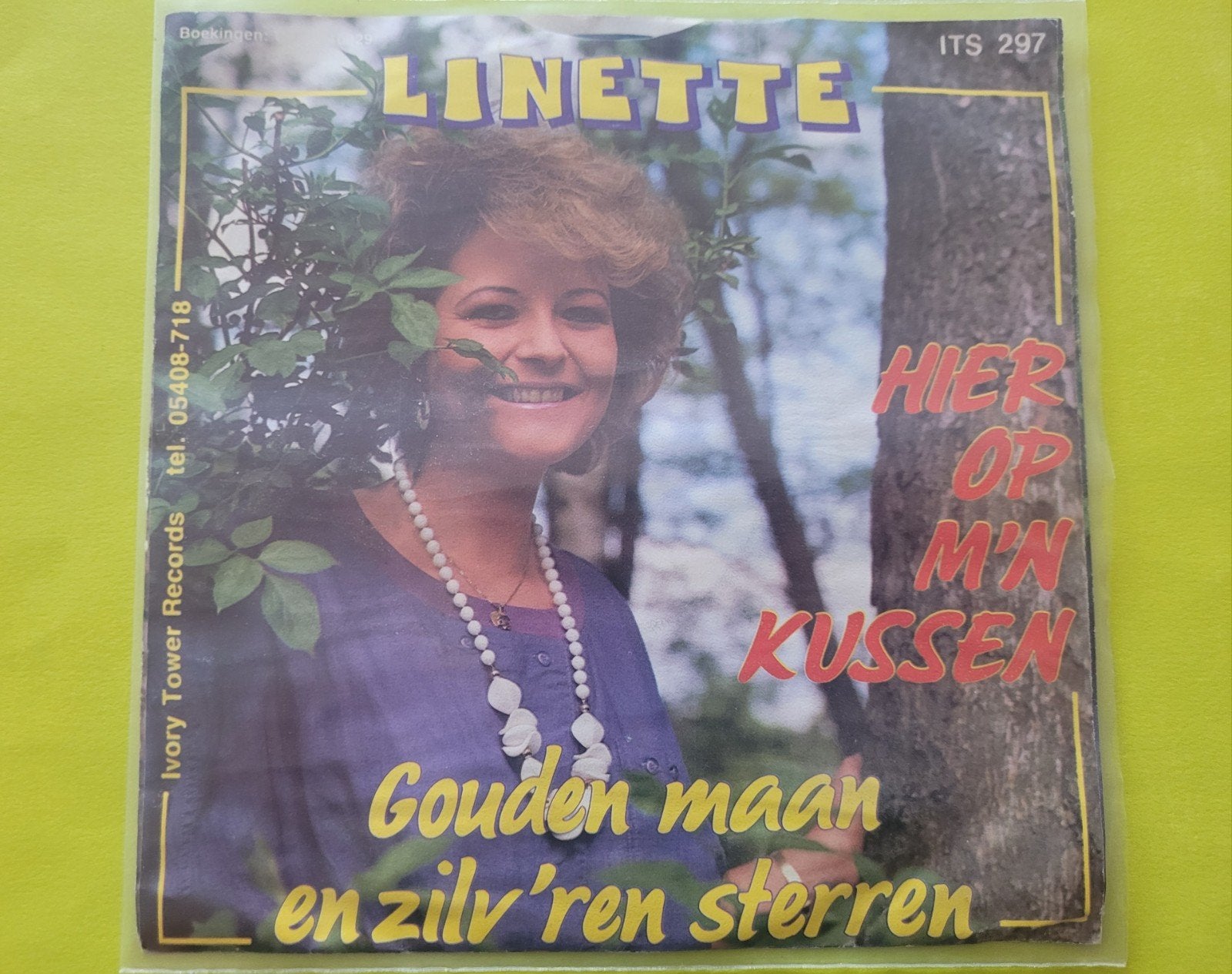 Linette- Gouden maan en zilveren sterren -Hier op m'n kussen, Ophalen, Zo goed als nieuw, Overige formaten, Levenslied of Smartlap