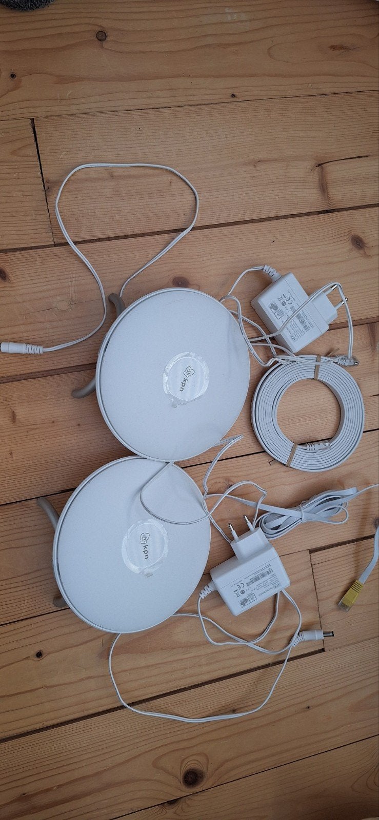 KPN SuperWifi punten (2 stuks) biedenmet adapters en kabels, Ophalen of Verzenden, Zo goed als nieuw, Router, KPN