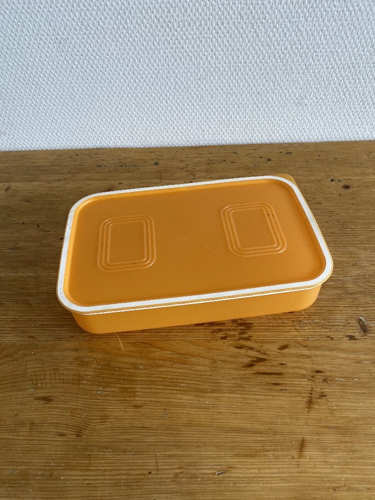 Tupperware Bakje ( oranje, 25 lang, 16 breed, 5 cm hoog ), Huis en Inrichting, Keuken | Tupperware, Ophalen of Verzenden, Gebruikt