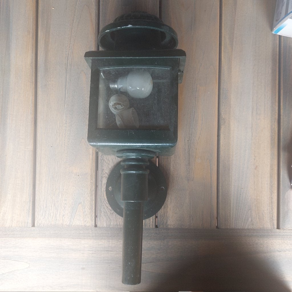 Vintage wandlamp buiten - Groen metaal, Ophalen, Gebruikt, Minder dan 50 watt, Wandlamp