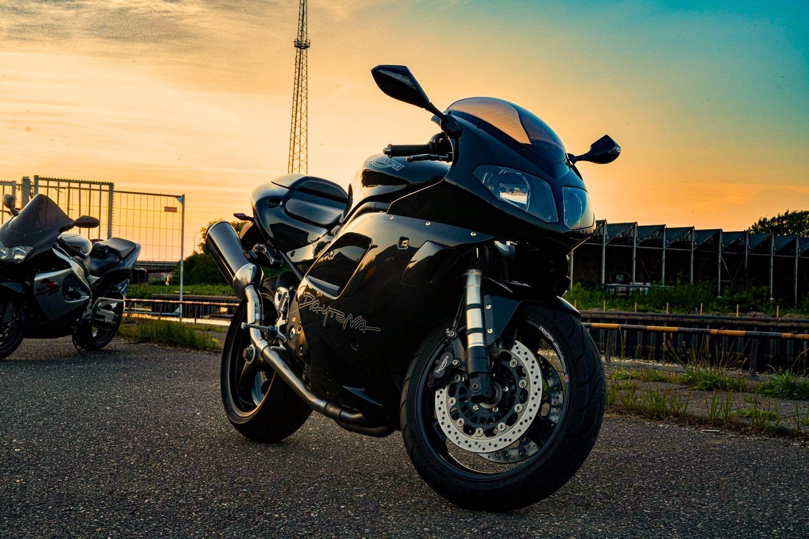 Triumph Daytona 955i - recent grote beurt - laatste editie, Sportuitlaat, Occasion, Motorrijbewijs A, 3 cilinders