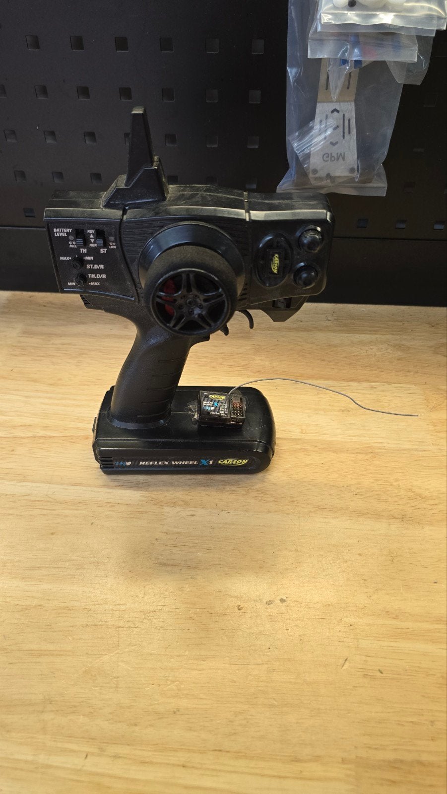Carson 2.4ghz zender set, Ophalen of Verzenden, Overige schalen, Onderdeel