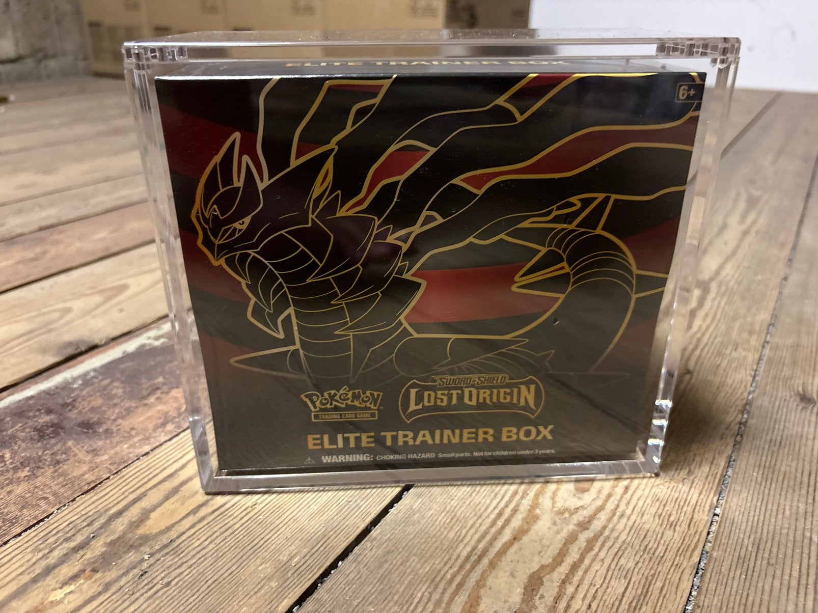 Lost Origin ETB incl Acryl (Mint), Ophalen of Verzenden, Zo goed als nieuw, Boosterbox