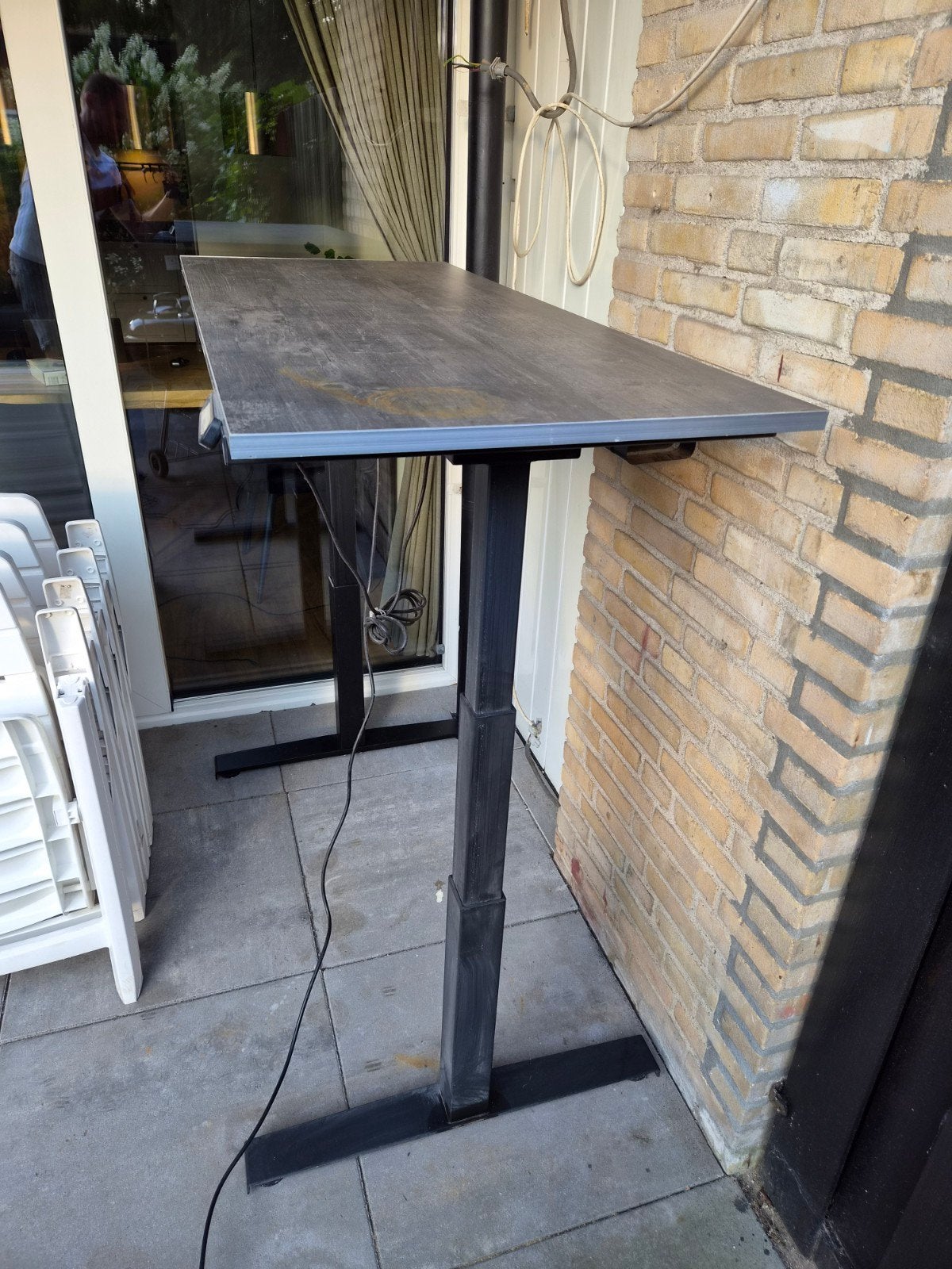 Elektrisch zit-sta bureau met display en memoryfunctie, Ophalen, Zit-sta bureau, Gebruikt, Metaal
