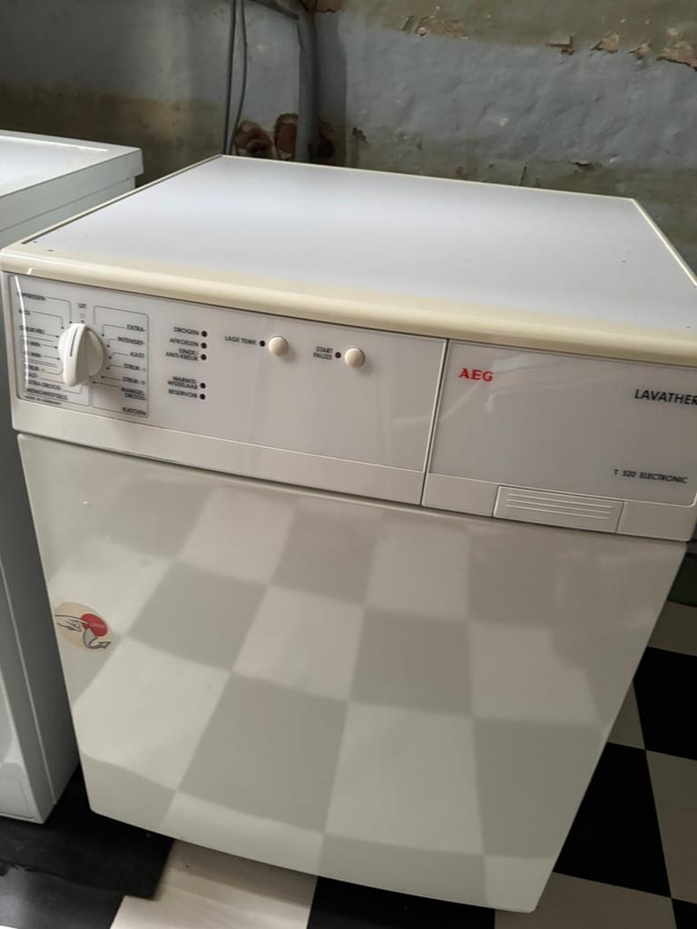 Wasdroger AEG Lavatherm, Gebruikt, Minder dan 85 cm, 4 tot 6 kg, Ophalen of Verzenden
