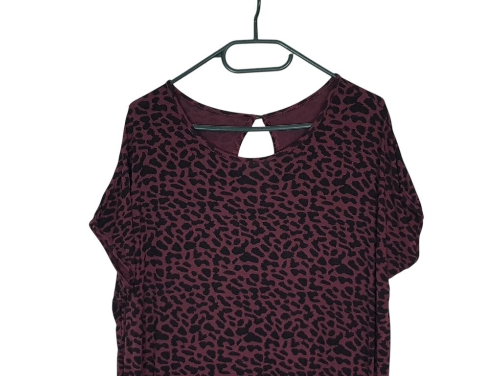 Mooie donkerrode jumpsuit met panterprint draagmt XL. NIEUW!, Kleding | Dames, Verzenden, Nieuw, Maat 46/48 (XL) of groter, Rood