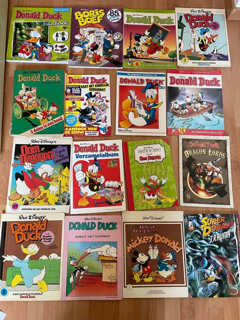 12 Donald Duck strips/stripboeken verschillende soorten, Boeken, Stripboeken, Meerdere stripboeken, Ophalen of Verzenden, Gelezen