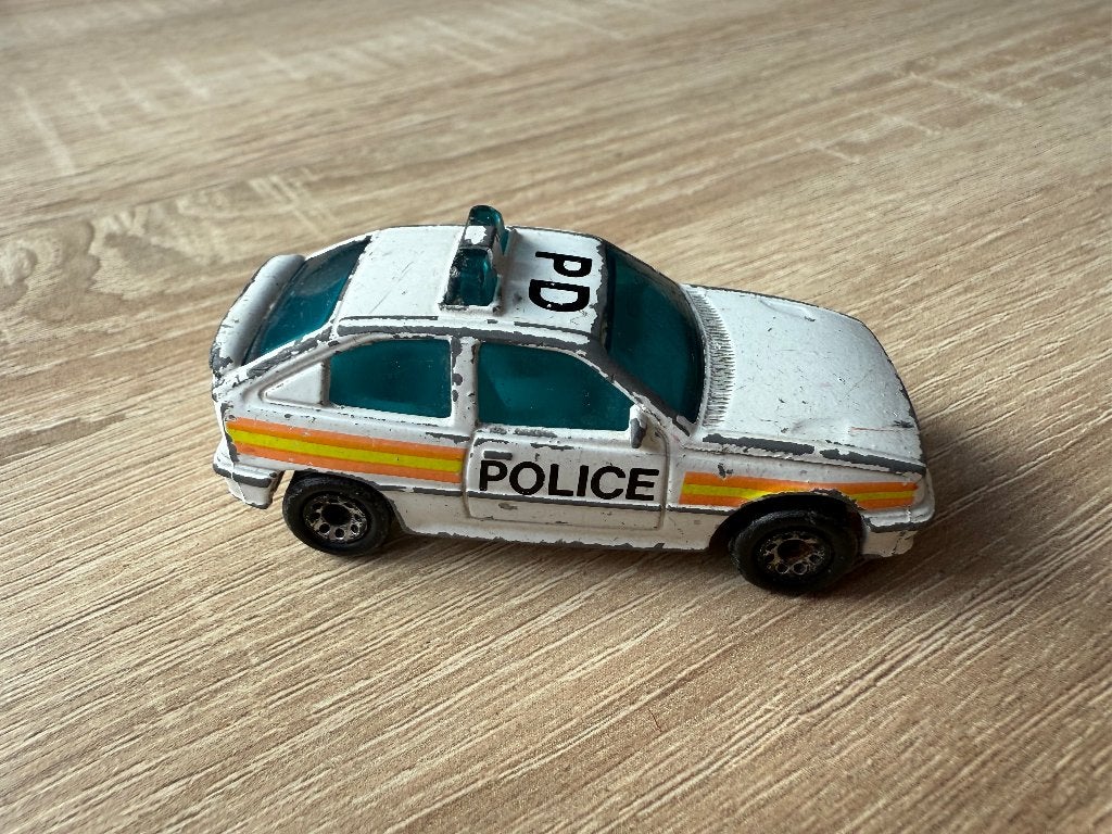 Politie auto Matchbox Vauxhall Astra GTEI opel Kadet 1985, Ophalen of Verzenden, Gebruikt, Auto