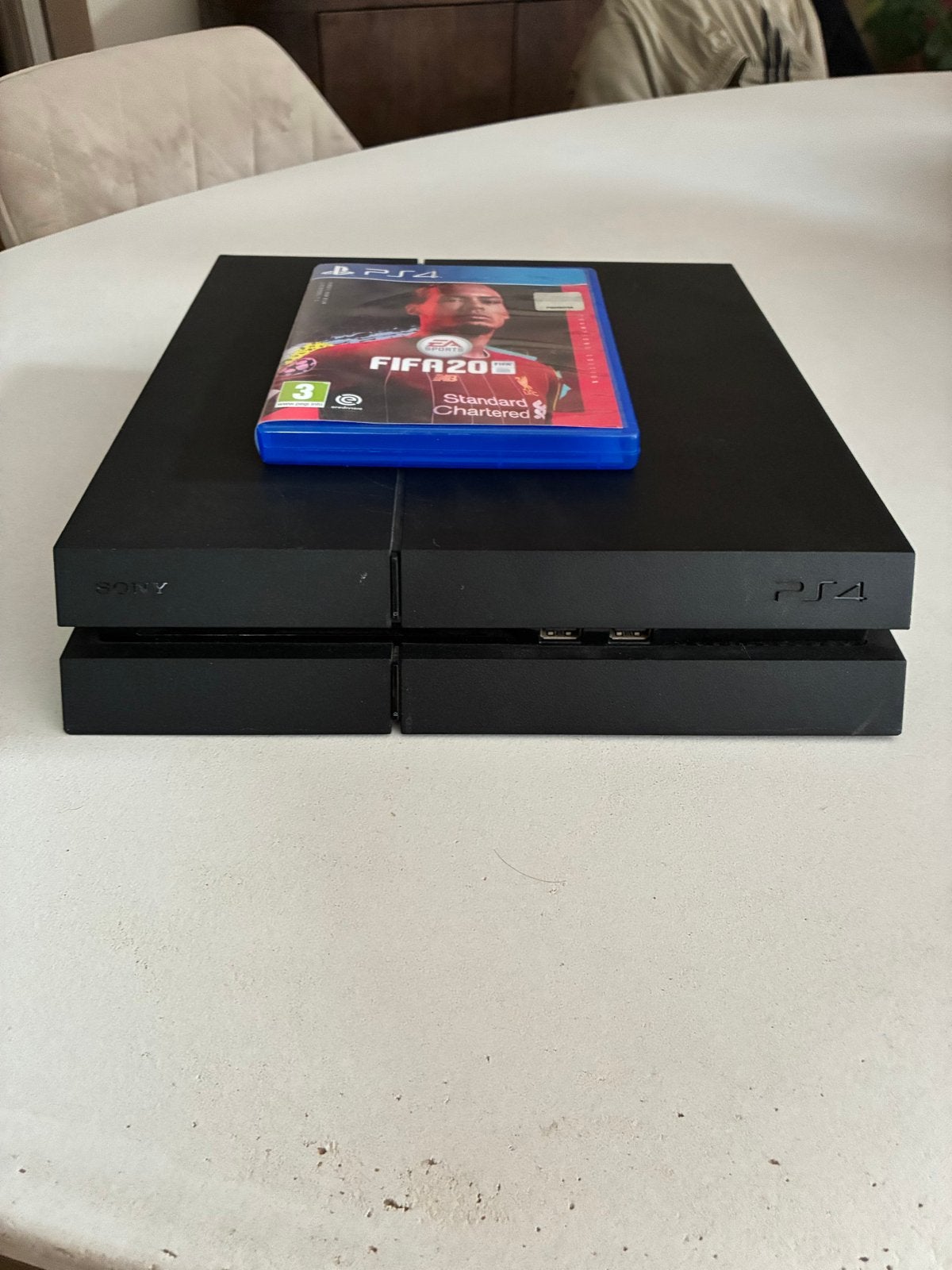 Zo goed als nieuwe PlayStation4 met 2 controllers en FIFA, Met games, Met 2 controllers, Ophalen of Verzenden, Zo goed als nieuw
