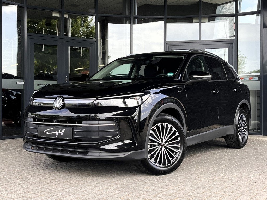 Volkswagen TIGUAN 1.5 eTSI GOAL - TREKH. - LED PLUS - 360 GR, Automaat, Gebruikt, Huisgarantie, Met garantie (alle)