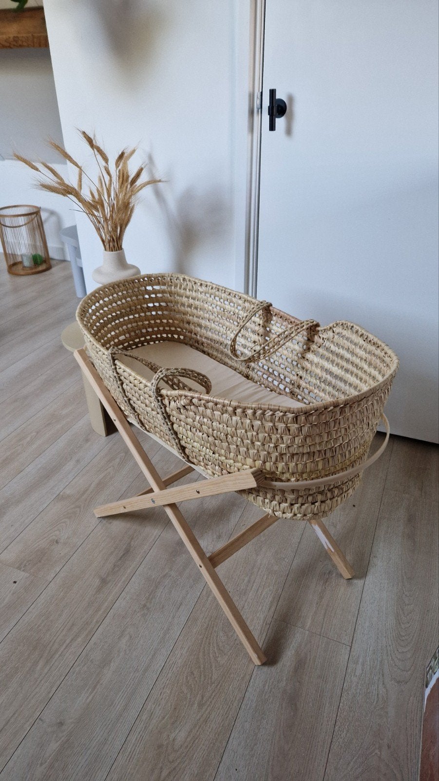 Mooie Mozesmand met standaard - Zo goed als nieuw, Kinderen en Baby's, Ophalen, Zo goed als nieuw, Wieg