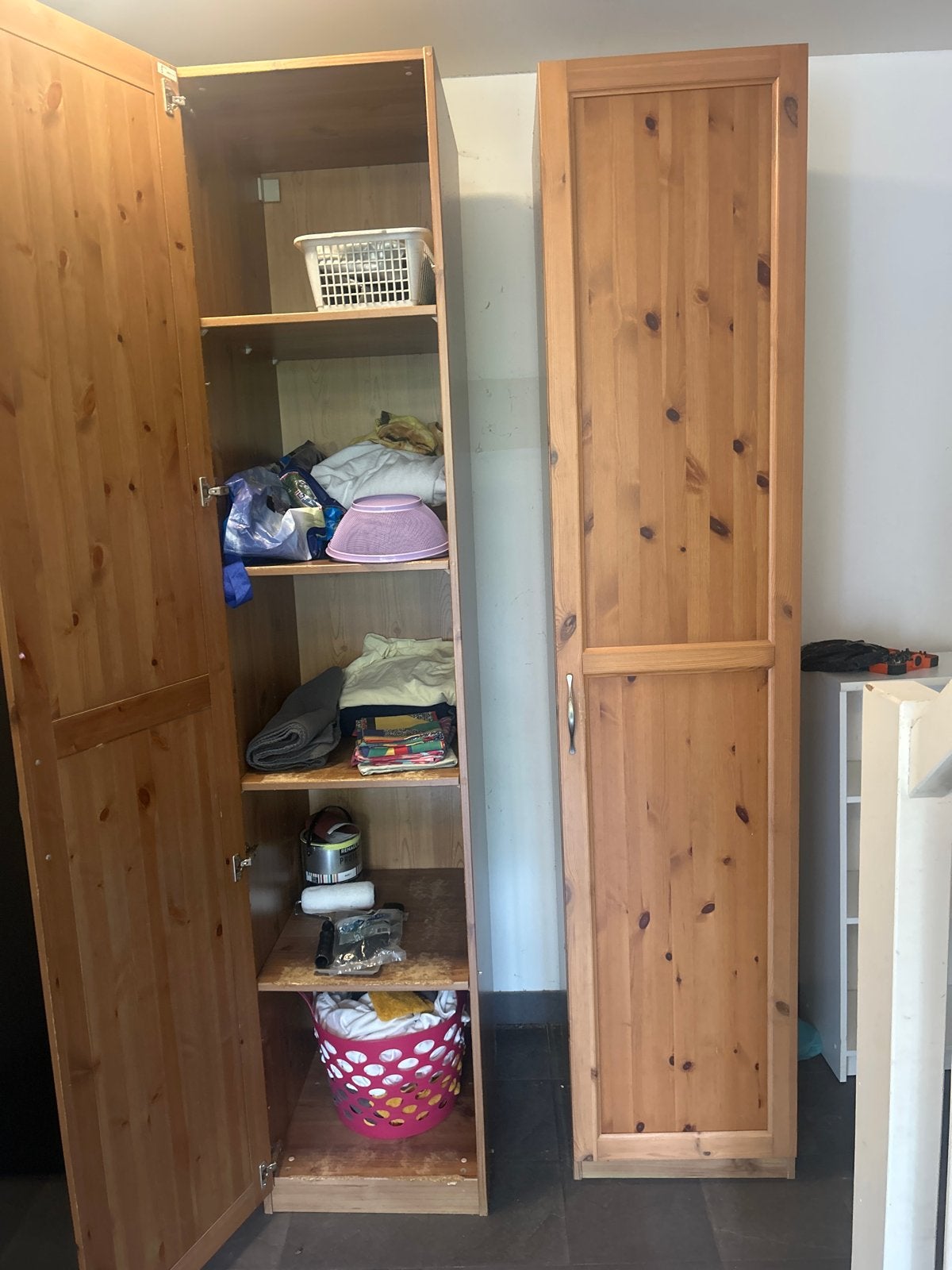 IKEA Grenen Kast - Hoogte 236 cm, Breedte 50 cm, Diepte 60 c, Ophalen, Minder dan 50 cm, Gebruikt, 200 cm of meer