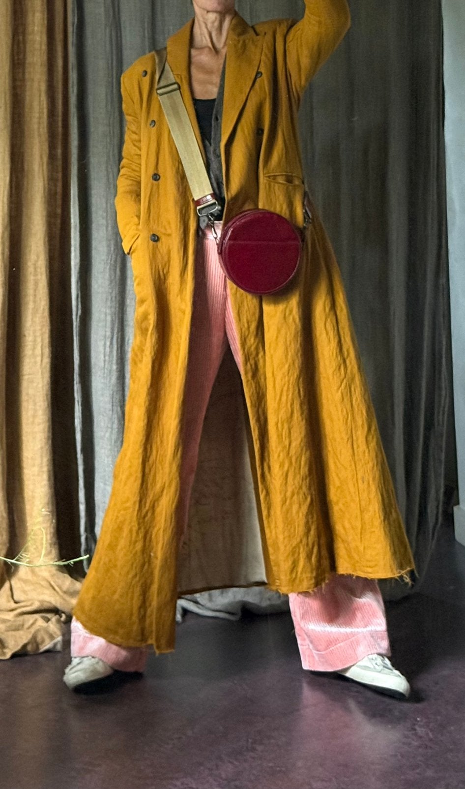 Wollen meg linnen  lange jas vib masnada uniek trench 38, Kleding | Dames, Jassen | Winter, Ophalen of Verzenden, Zo goed als nieuw