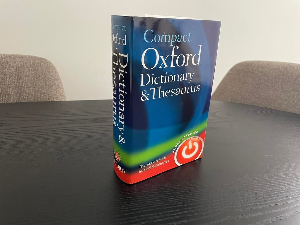 Compact Oxford Dictionary & Thesaurus [Hardcover], Ophalen of Verzenden, Zo goed als nieuw, Overige uitgevers, Engels