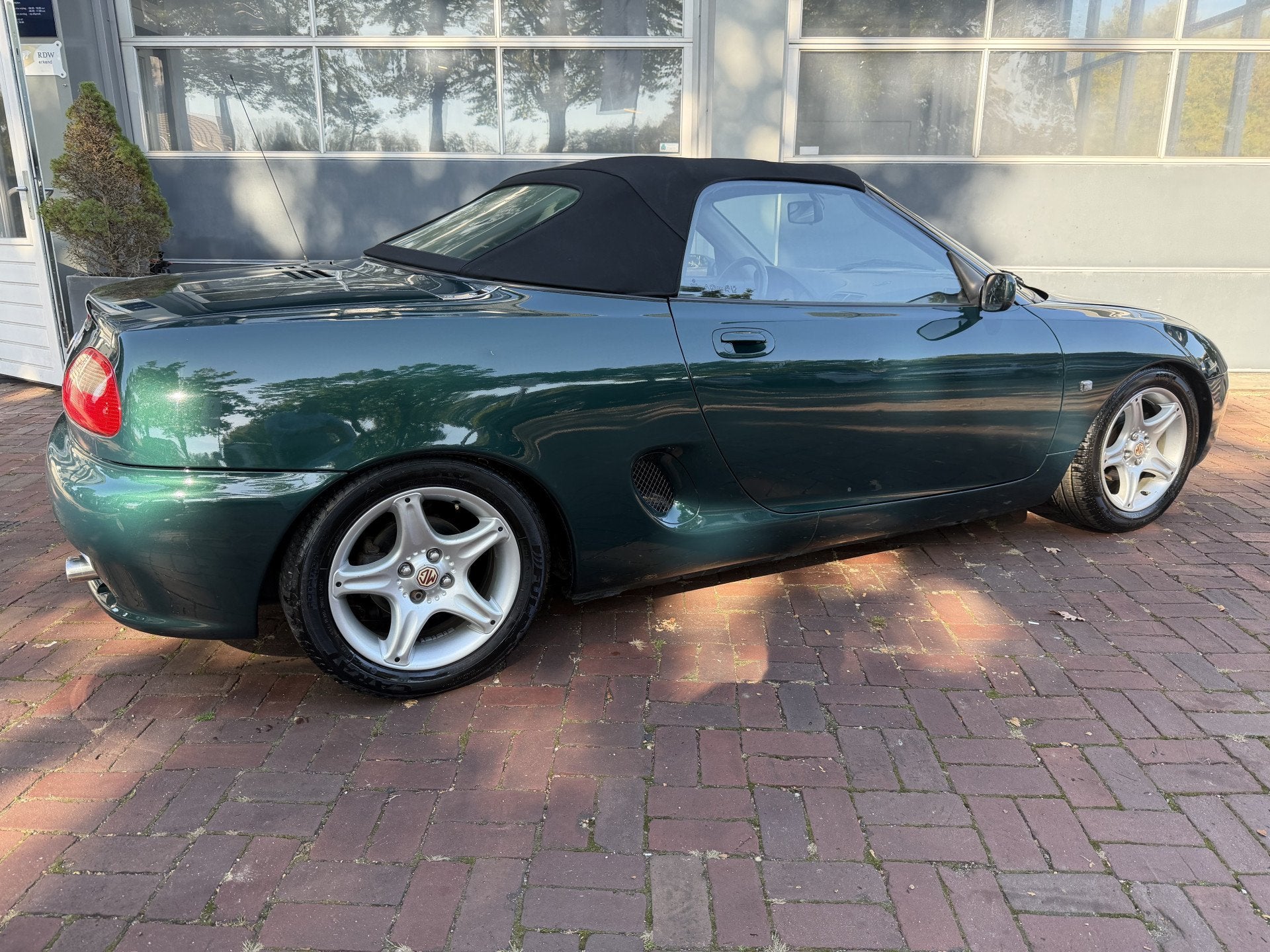 Rover RD CABRIOLET Bj 1996 Km 91.000 Nap apk 10-2028, Dealer onderhouden, Rover, Zwart, Cabriolet