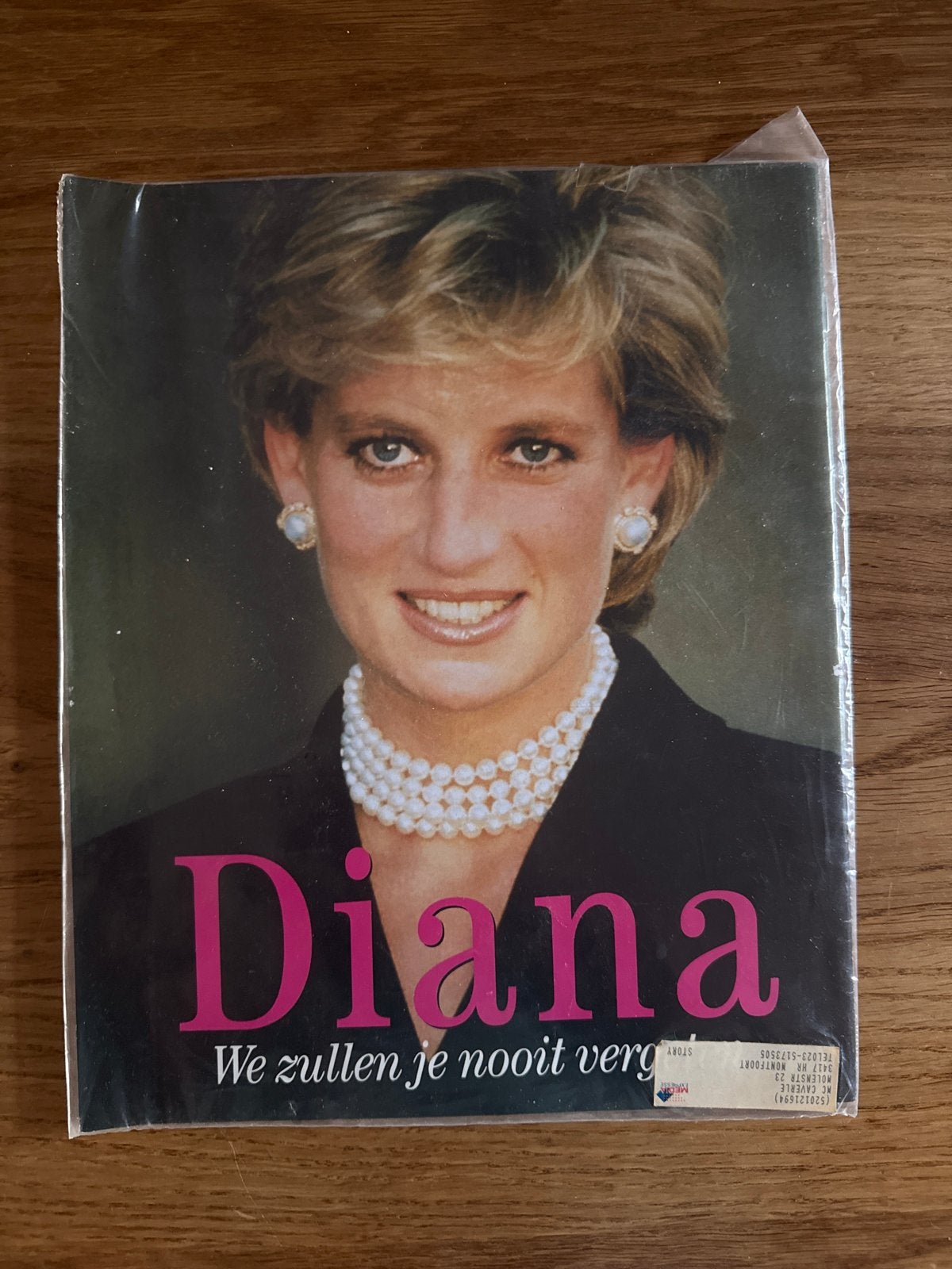 Diana: We zullen je nooit vergeten - Historisch Bewaarnummer, Boeken, Ophalen of Verzenden, Zo goed als nieuw, Glossy