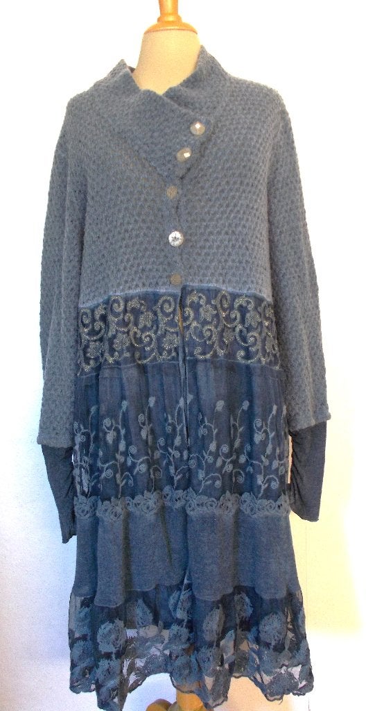 Apart blauw wol/kant stroken vest van Elisa Cavaletti! XL, Kleding | Dames, Verzenden, Zo goed als nieuw, Maat 46/48 (XL) of groter