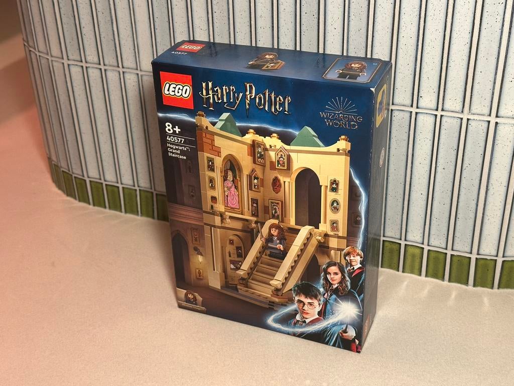 Lego 40577 Hogwarts: Grand Staircase, Kinderen en Baby's, Speelgoed | Duplo en Lego, Ophalen of Verzenden, Nieuw, Complete set