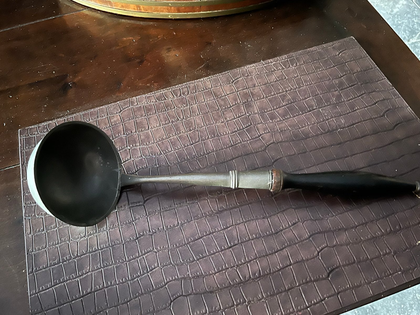 Antieke tinnen pollepel met houten handvat, Antiek en Kunst, Verzenden