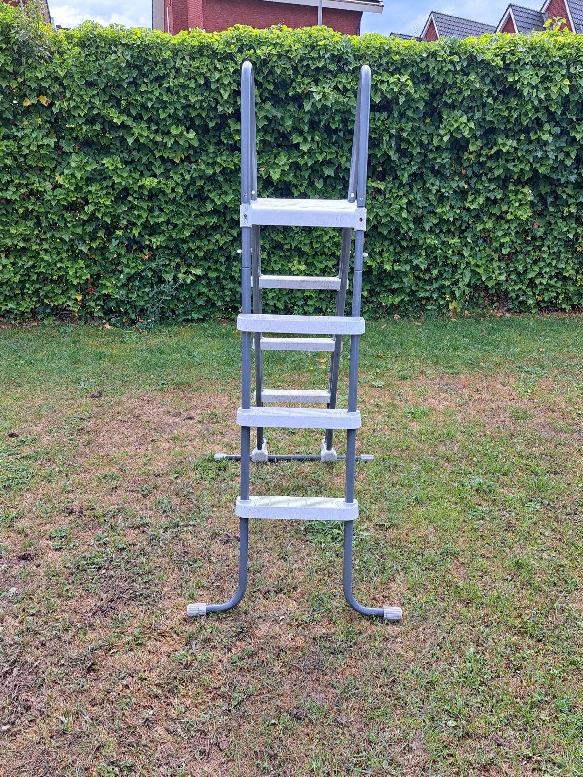 Zwembadtrap met uitneembare ladder, Ophalen, Gebruikt, Ladder