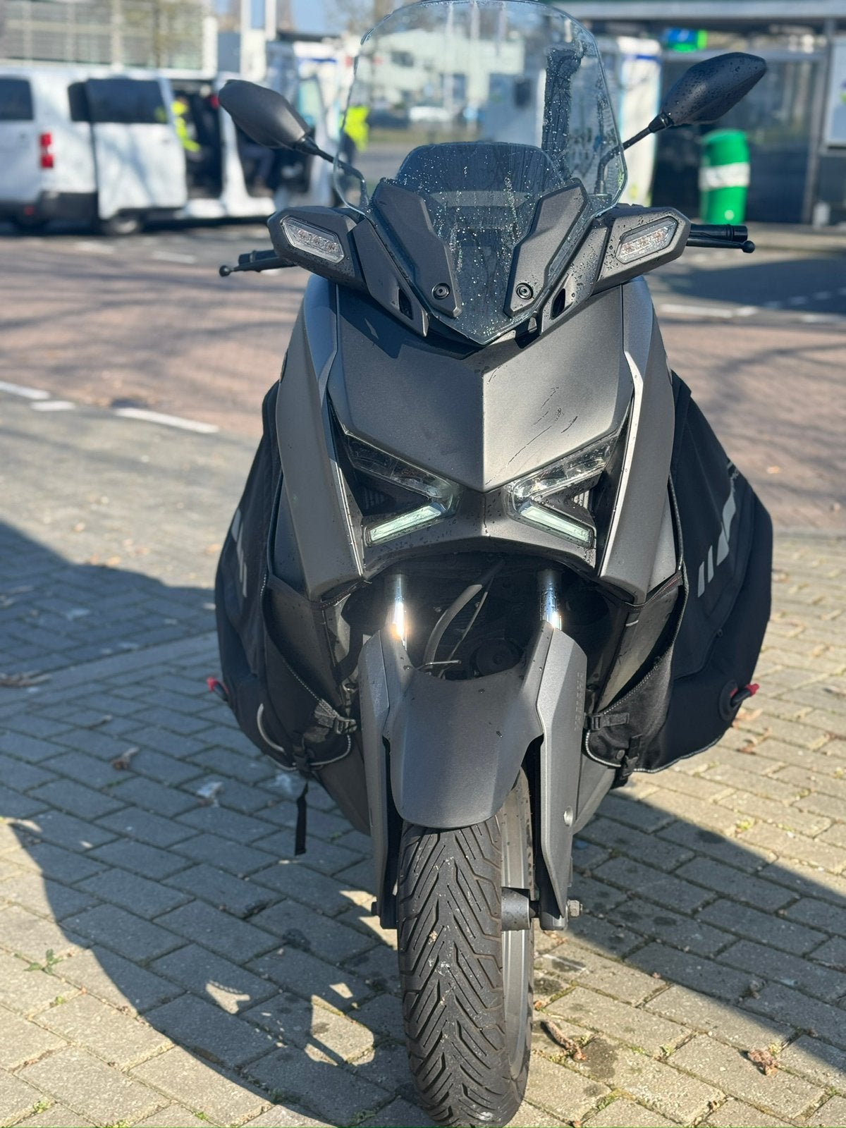 YAMAHA XMAX 300 ZGAN 1e EIGENAAR, Motoren, 2 cilinders, 300 cc, Gebruikt, Particulier